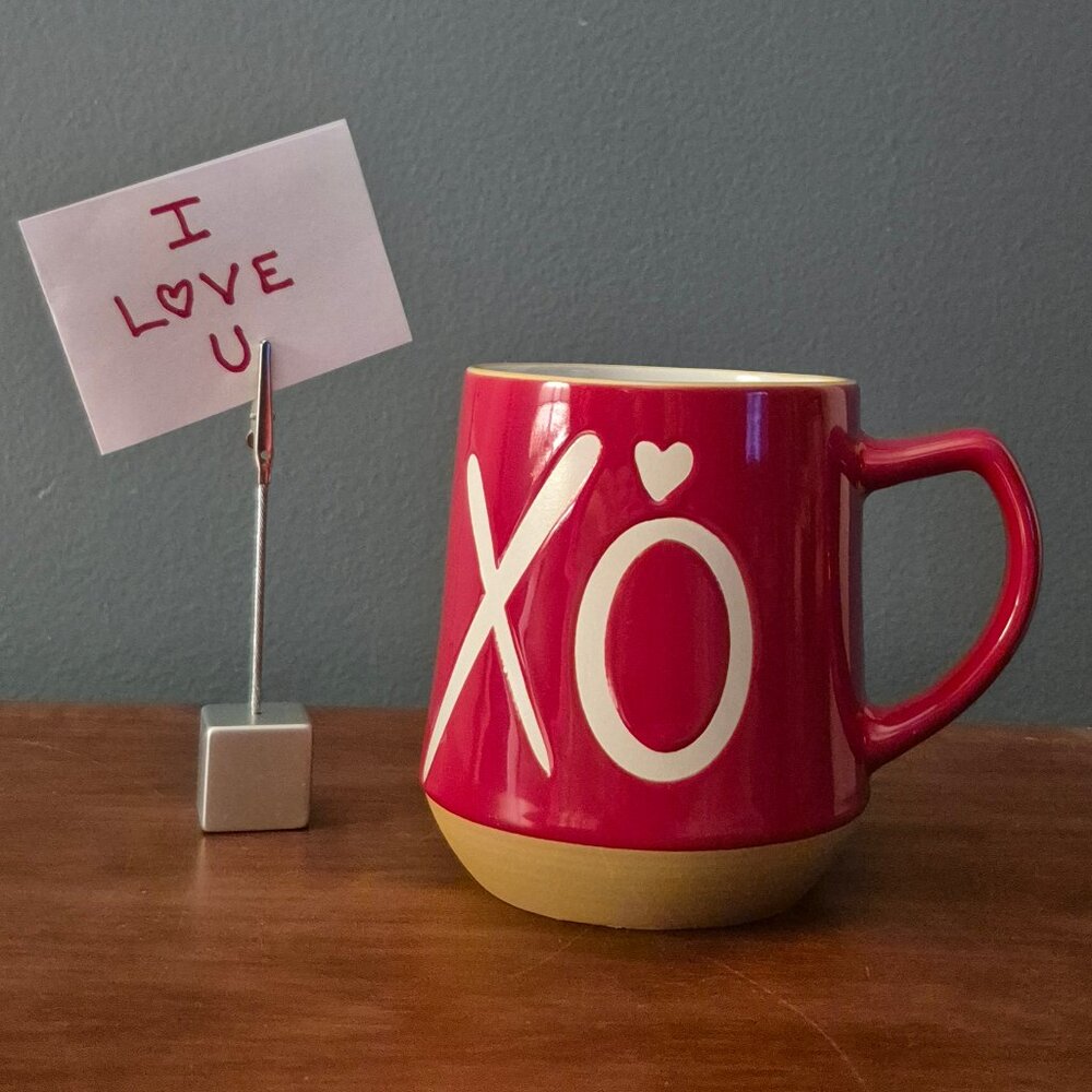 Perfect mug and note holder for your Valentine